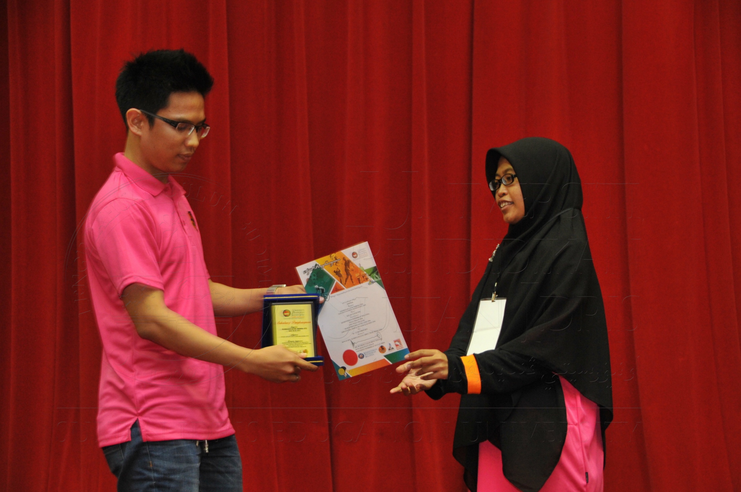 PRO15 158 CATUR HAS 9597